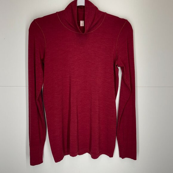 Foresthill Ascent Seamless Turtleneck in Antique Burgundy - Picture 2 of 8